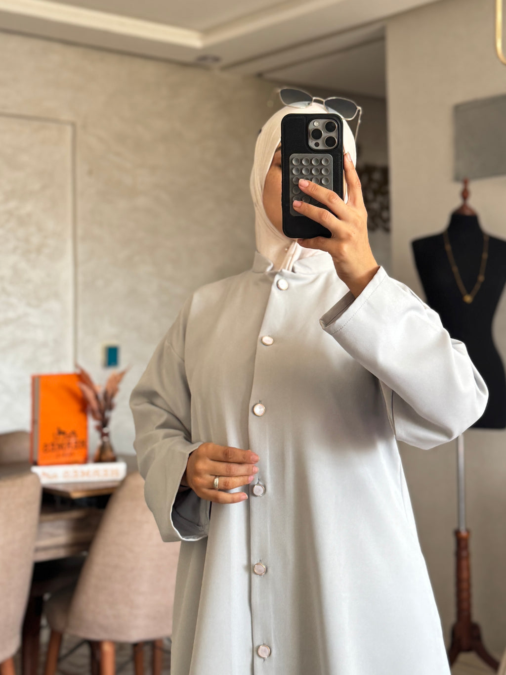 Ensemble femme à tunique longue boutonnée et pantalon ample — Noir
