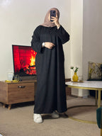 Robe longue en velours côtelé à col polo boutonné — Noir