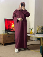 Robe longue en velours côtelé à col polo boutonné — Bordeaux