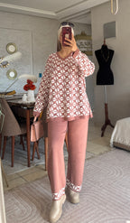 Ensemble femme à tunique géométrique et pantalon droit — Saumon