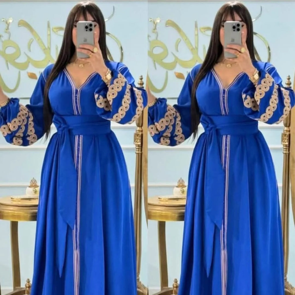 Caftan en crêpe Rosa à sfifa et aakad avec ceinture – Vue 1