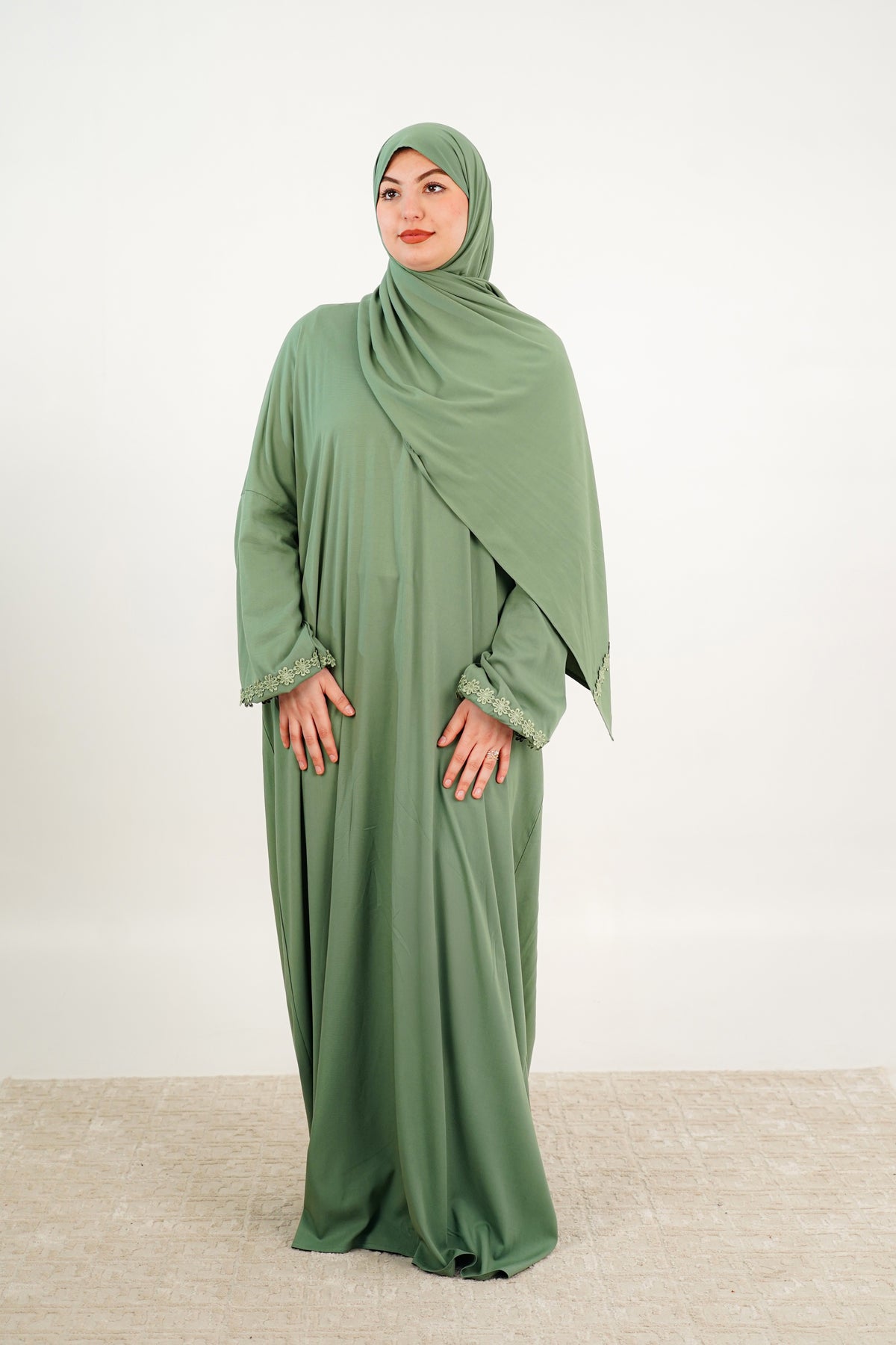 Abaya de prière longue avec voile intégré — Kaki Foncé