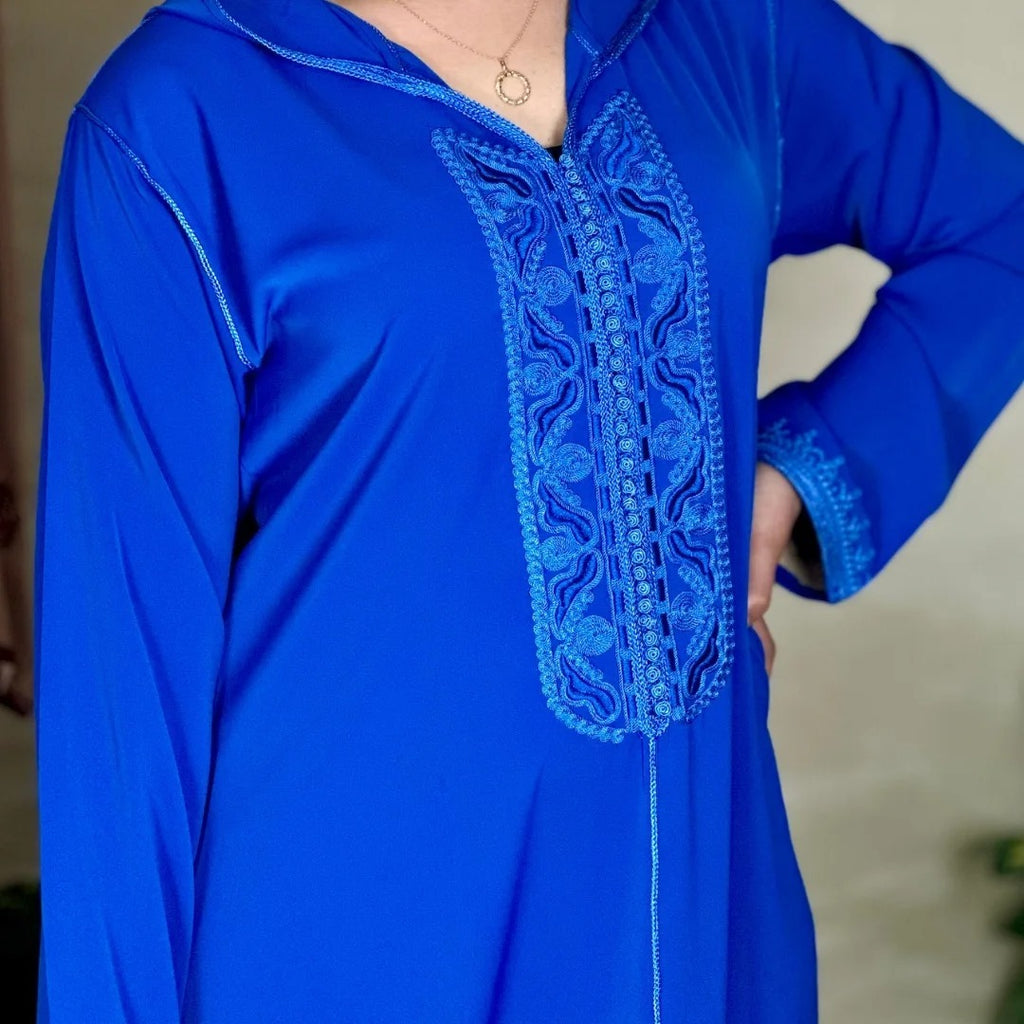 Djellaba Hmaouia en crêpe Rosa à broderie ton sur ton – Modèle 1 – Vue 10