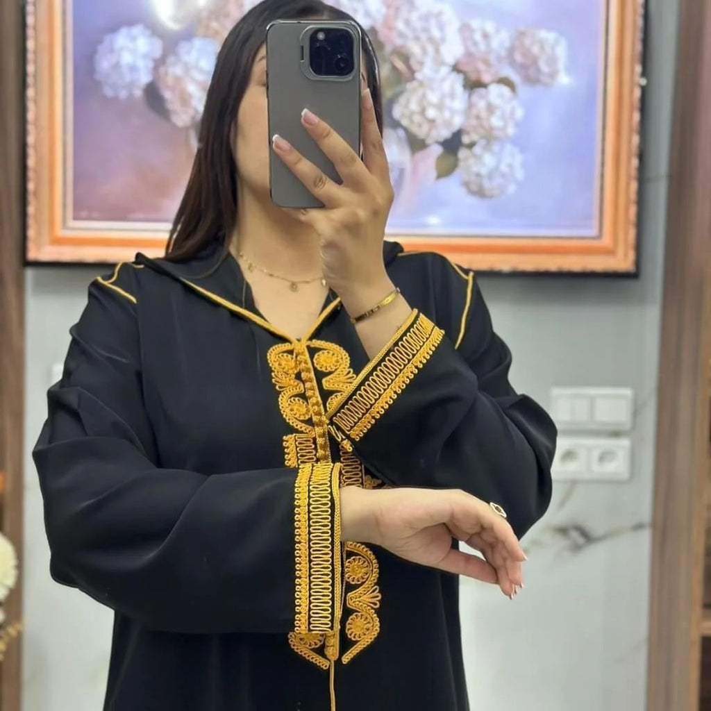 Djellaba marocaine en crêpe Rosa à broderies – Modèle V – Vue 7