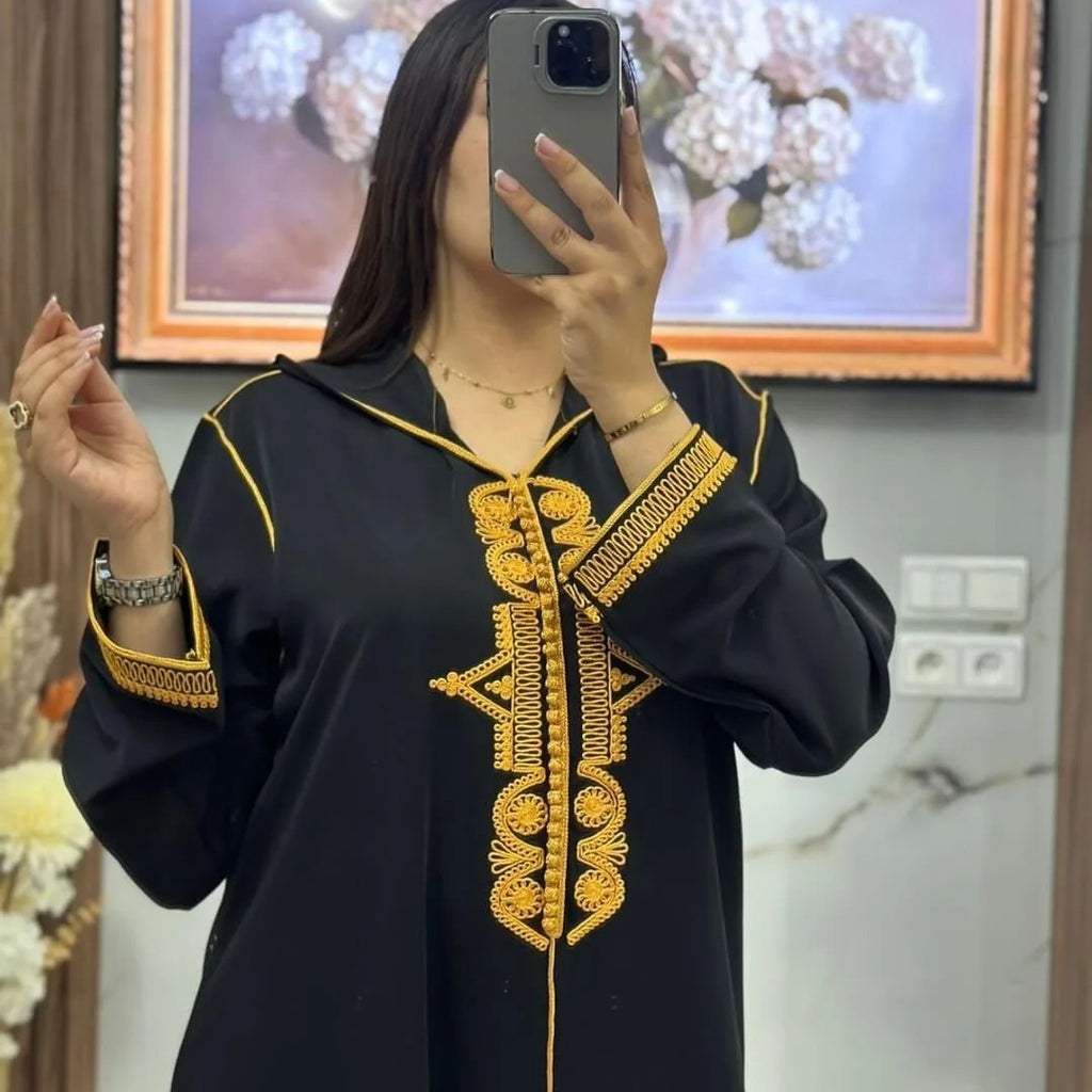 Djellaba marocaine en crêpe Rosa à broderies – Modèle V – Vue 9