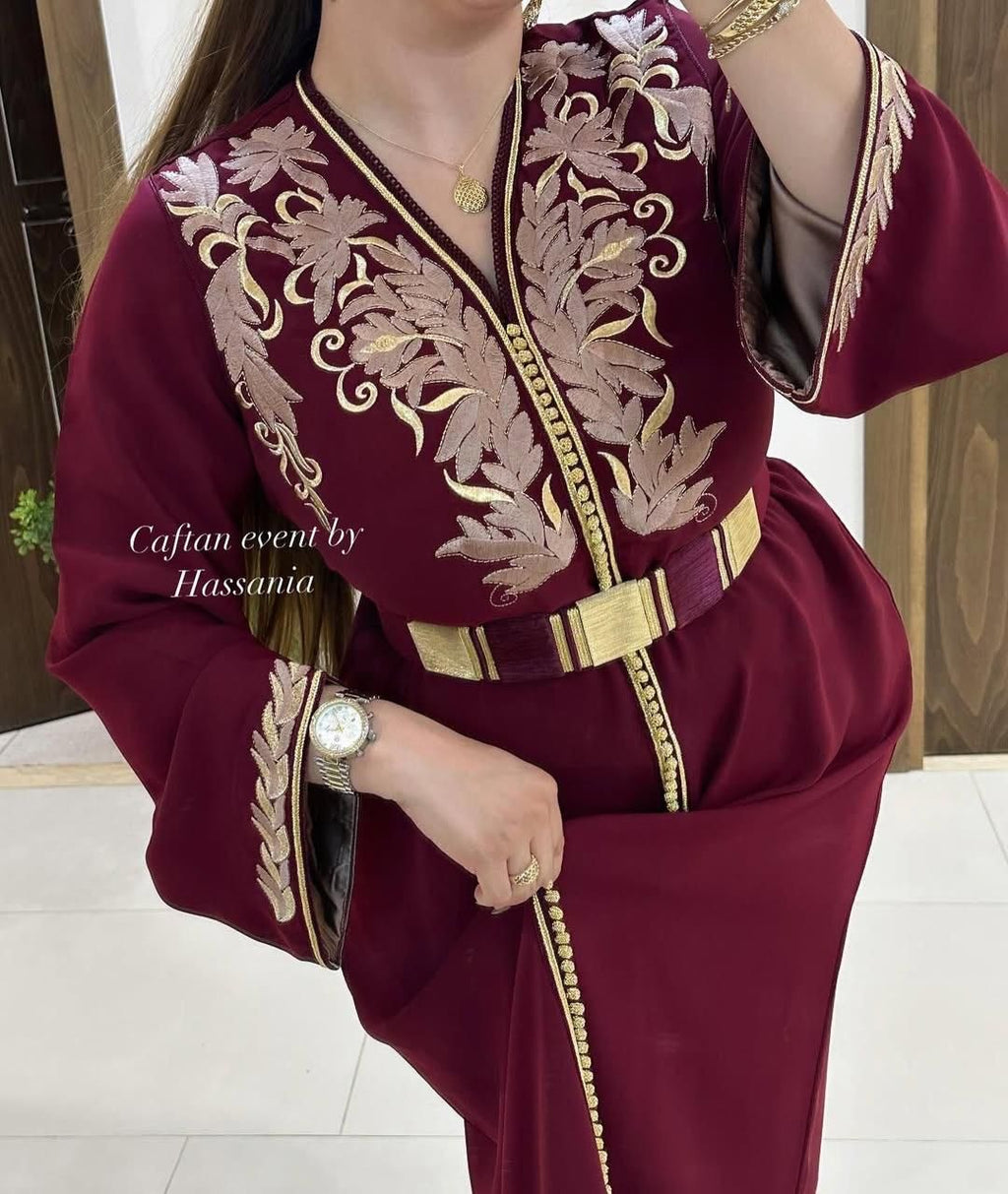 Caftan en crêpe Rosa à broderies rbaties florales – Vue 3