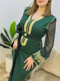 Caftan en crêpe de soie à broderie rbatie avec ceinture – Vue 1