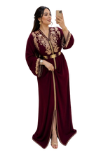 Caftan en crêpe Rosa à broderies rbaties florales – Vue 20