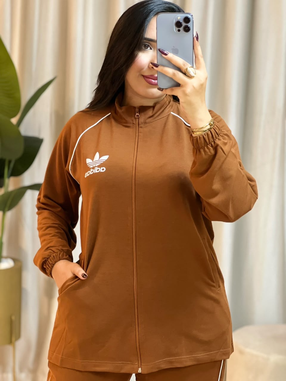 Ensemble femme en molleton à bandes et pantalon large – Vue 24