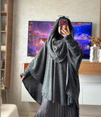 Cape femme chaude à col montant et coupe enveloppante — Gris foncé
