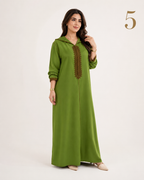 Djellaba Femme Évasée en Crêpe Premium – Broderie Marocaine Élégante au Niveau de la Poitrine et des Manches | Tailles L, XL, XXL