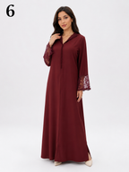 Djellaba Femme Évasée Moderne en Crêpe Soie – Broderie Chbika aux Manches et Col avec Aakad | Tailles L, XL, XXL