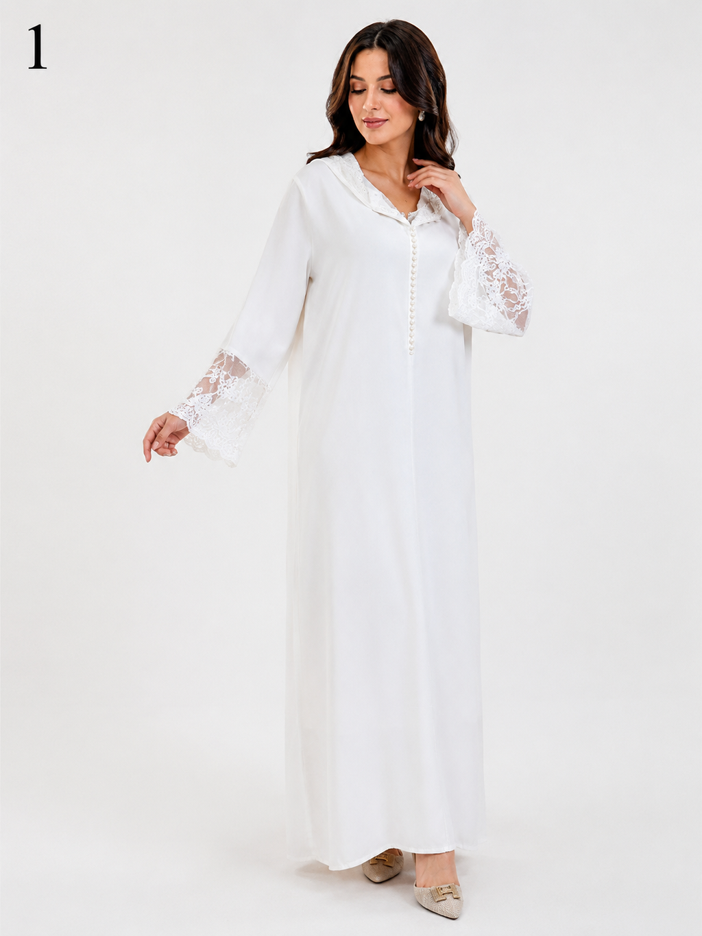 Djellaba Femme Évasée Moderne en Crêpe Soie – Broderie Chbika aux Manches et Col avec Aakad | Tailles L, XL, XXL
