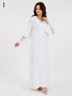 Djellaba Femme Évasée Moderne en Crêpe Soie – Broderie Chbika aux Manches et Col avec Aakad | Tailles L, XL, XXL