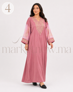 Caftan Marocain Femme en Crêpe Rosa avec Manches Tlija – Broderie Élégante | Tailles XL, XXL, 3XL