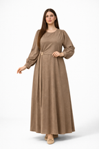 Robe Longue Femme Élégante avec Broche – Caftan Moderne Chic | Grande Taille L à 3XL