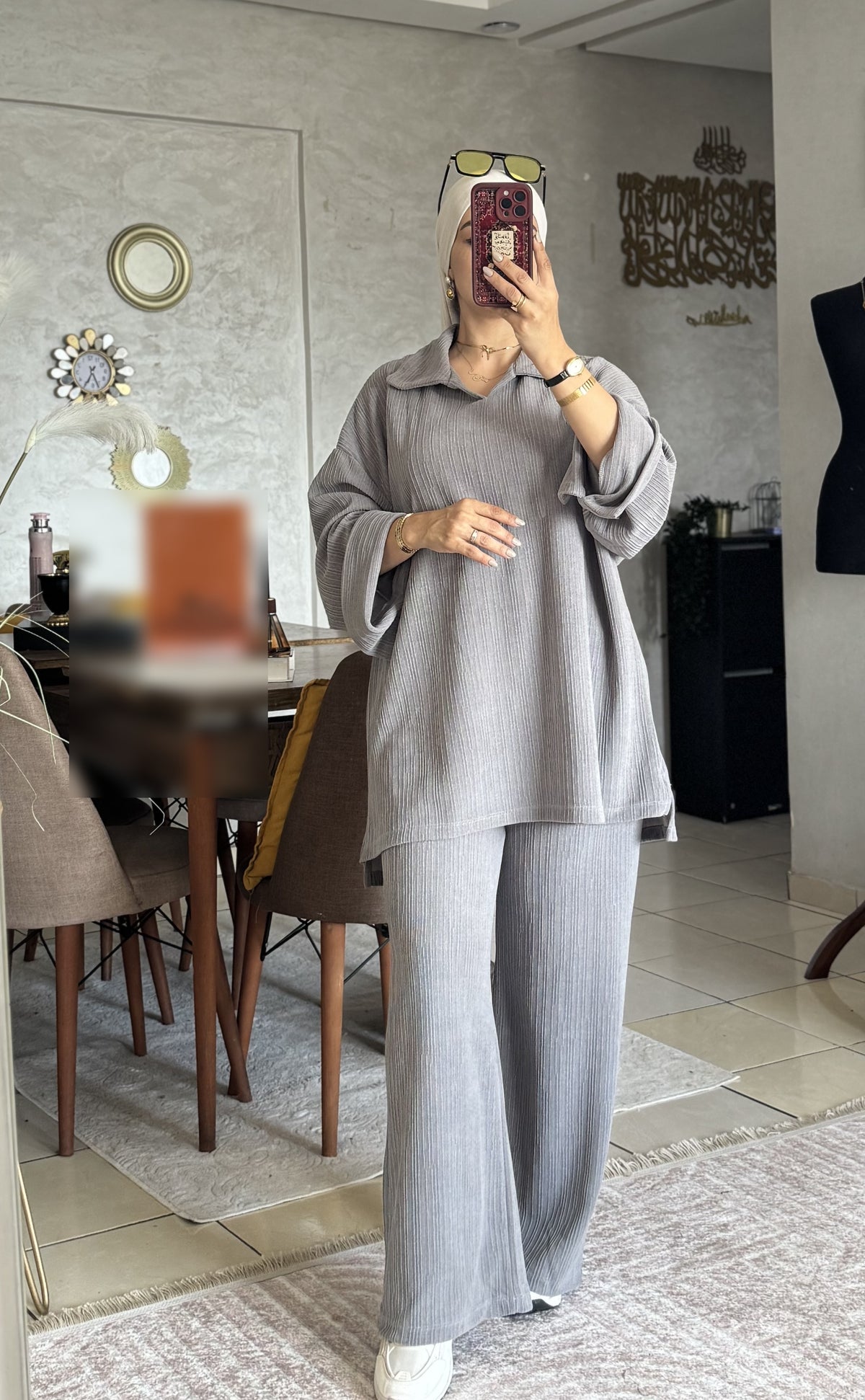 Ensemble femme en jacquard à col polo et pantalon ample – Gris clair