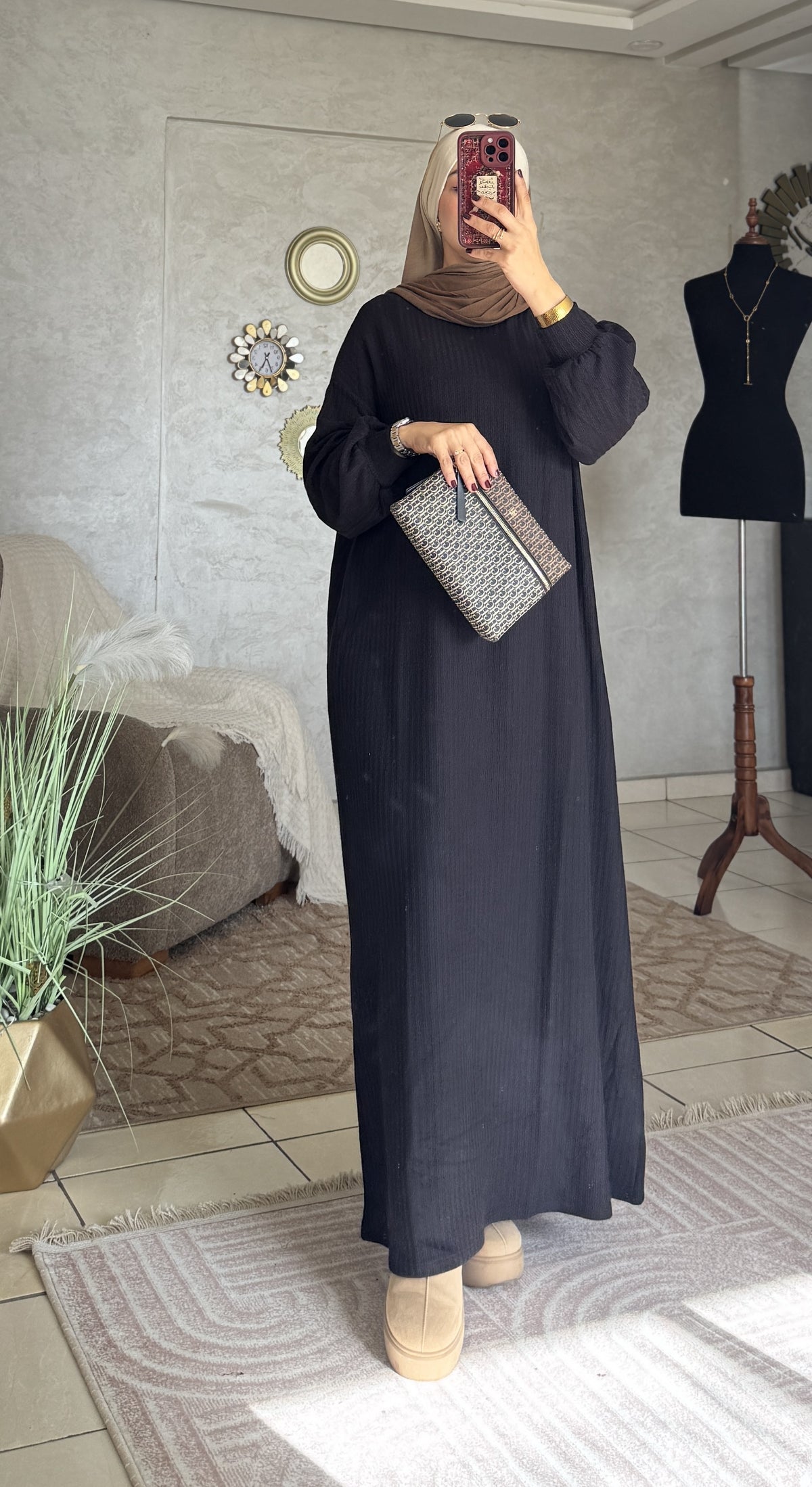Robe longue en jacquard à col rond et manches amples – Noir
