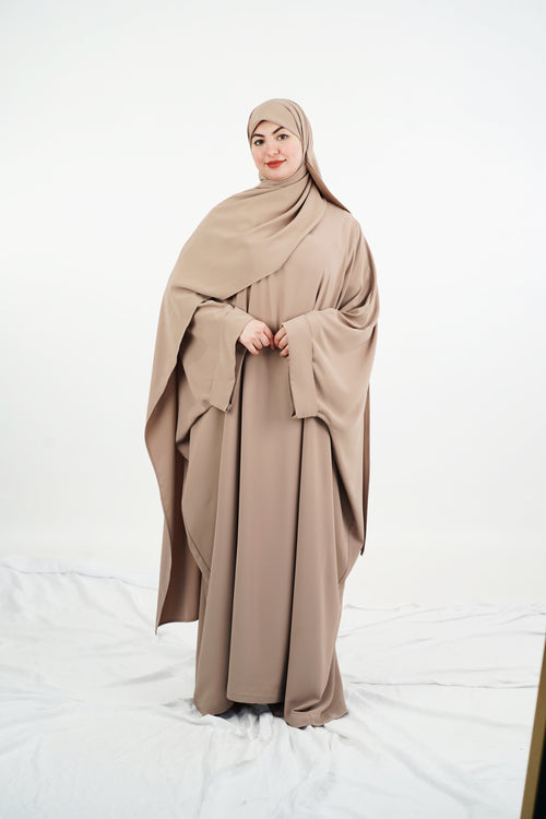 Abaya longue à manches amples et effet cape – Beige