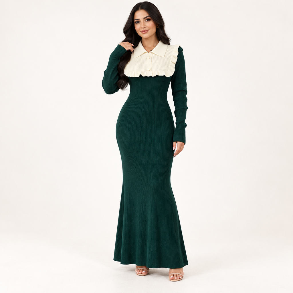Robe longue côtelée à plastron volanté contrastant — Vert bouteille — photo studio
