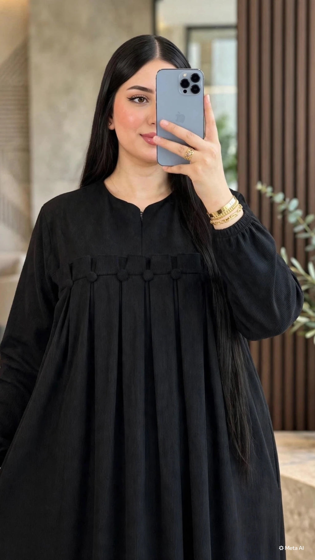 Robe ample en velours côtelé à plis et boutons décoratifs – Noir
