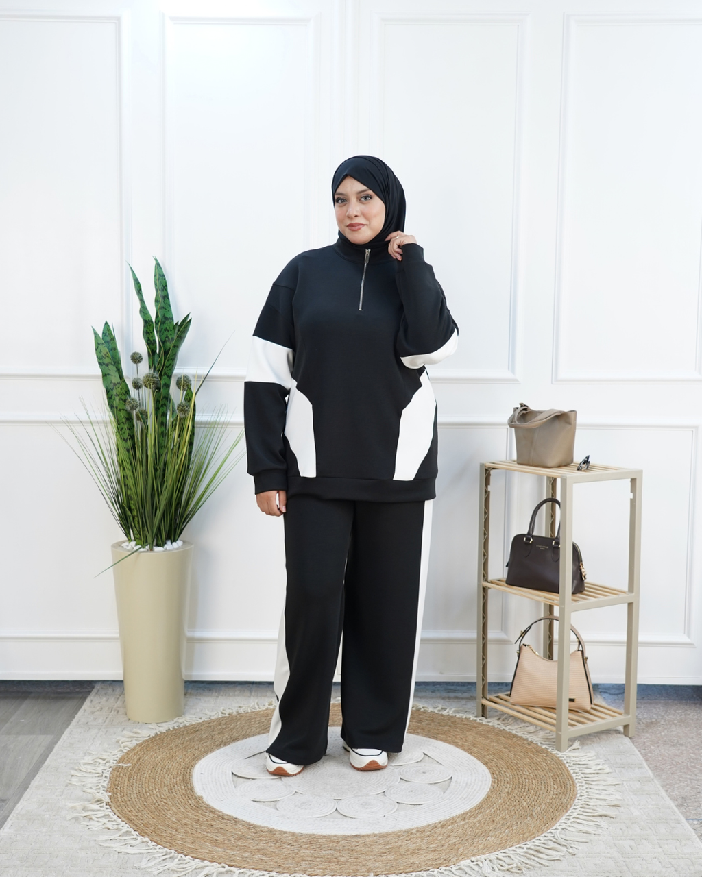 Ensemble femme à demi-zip et empiècements contrastés — Noir