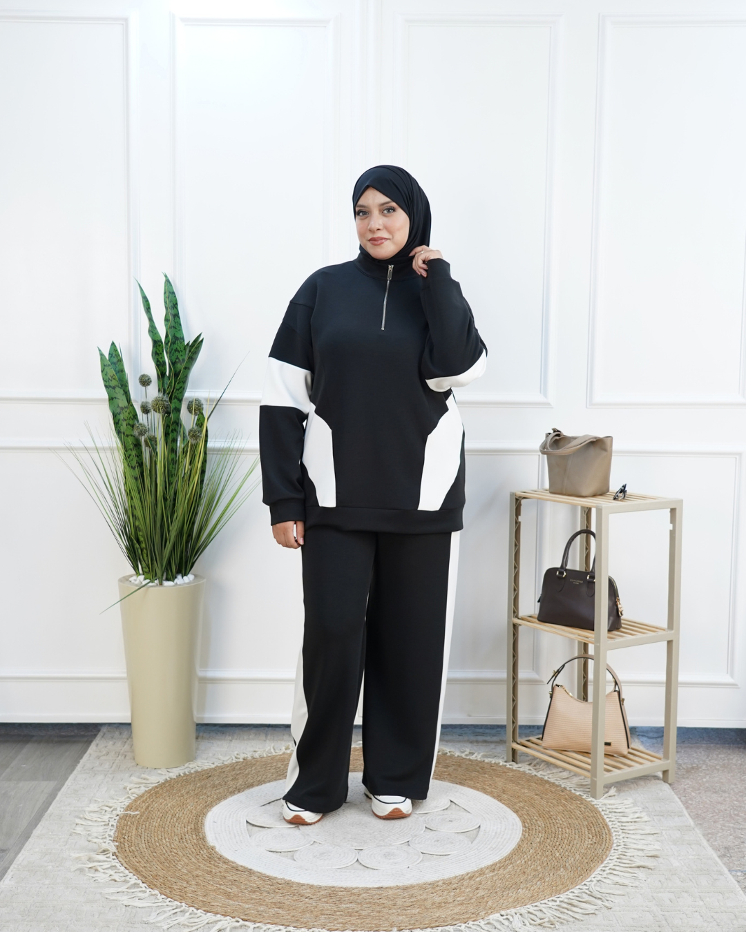 Ensemble femme à demi-zip et empiècements contrastés — Noir