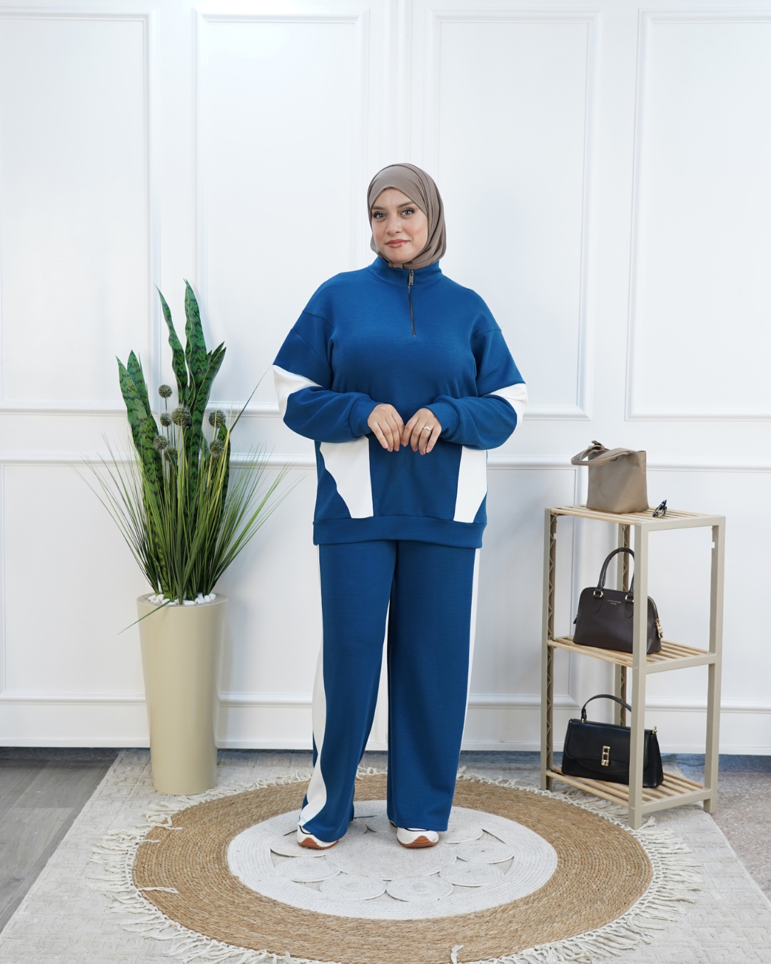 Ensemble femme à demi-zip et empiècements contrastés — Bleu