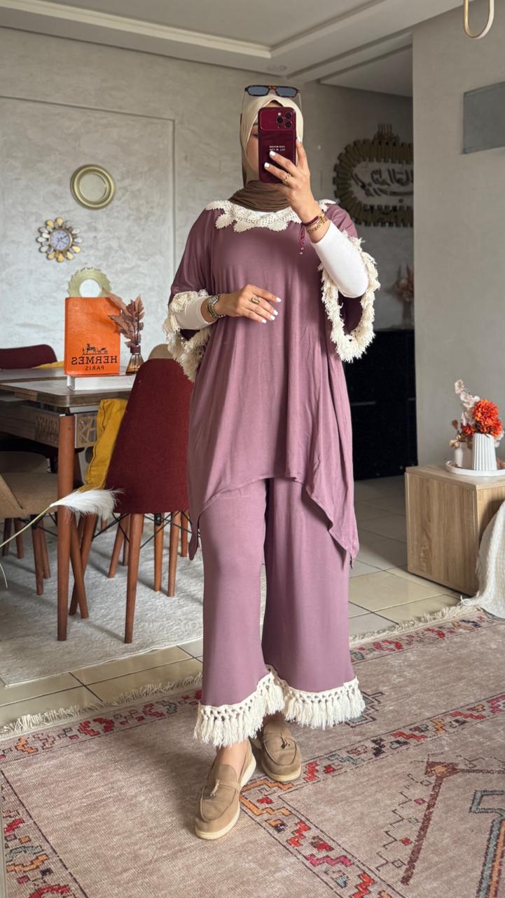 Ensemble femme en jersey à dentelle et pantalon large — Vieux rose