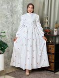 Robe longue blanche à motifs floraux et boutons devant — Motifs beiges