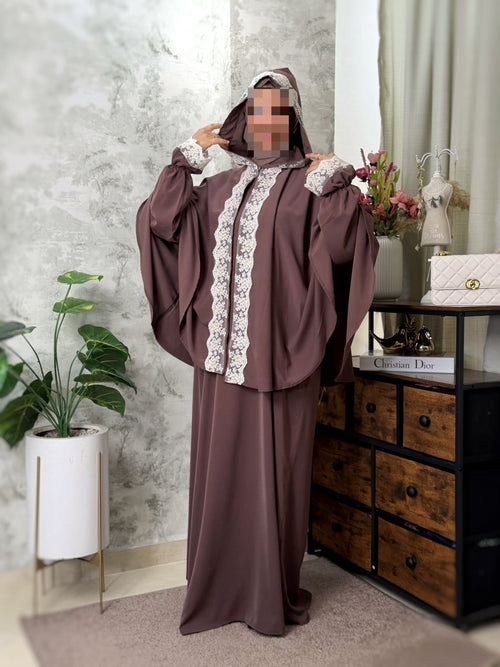 Abaya ample chocolat avec cape longue — Chocolat