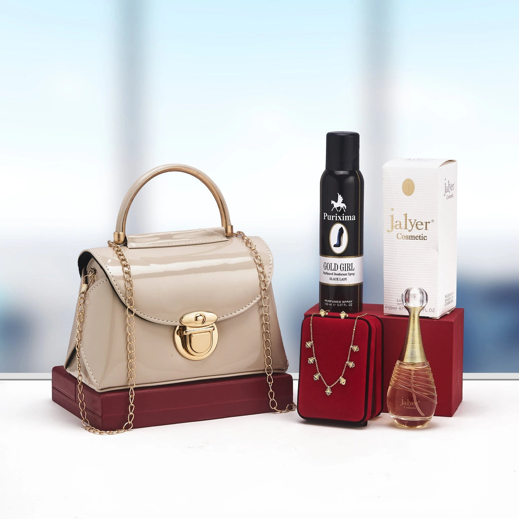 Coffret sac à rabat et chaîne avec accessoires parfumés — Beige