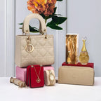 Coffret sac matelassé, portefeuille, montre et accessoires — Beige