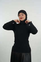 Pull femme à col montant et boutons aux poignets — Blanc