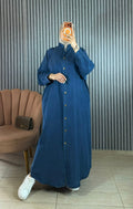 Robe longue en Tencel à col montant et boutons dorés — Bleu jean