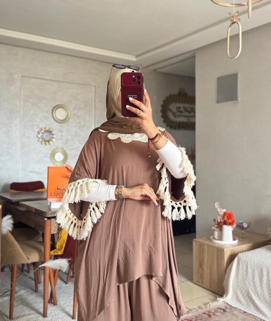 Ensemble femme en jersey à dentelle et pantalon large — Taupe