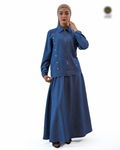 Ensemble bleu à veste zippée et jupe longue évasée